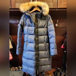 Winter Jacket Pajar Canada with real fur removable hood.